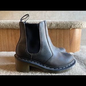 Black Greenland Cadence Heeled Chelsea Boots